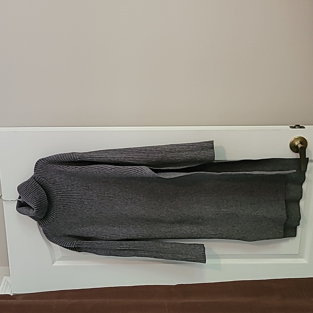 Turtle neck, long top